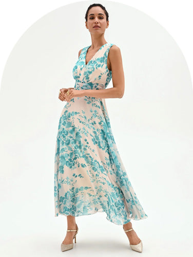 Women's Dresses: Quality and Design of Italian Fashion Rinascimento Women's Dresses: Quality and Design of Italian Fashion Rinascimento