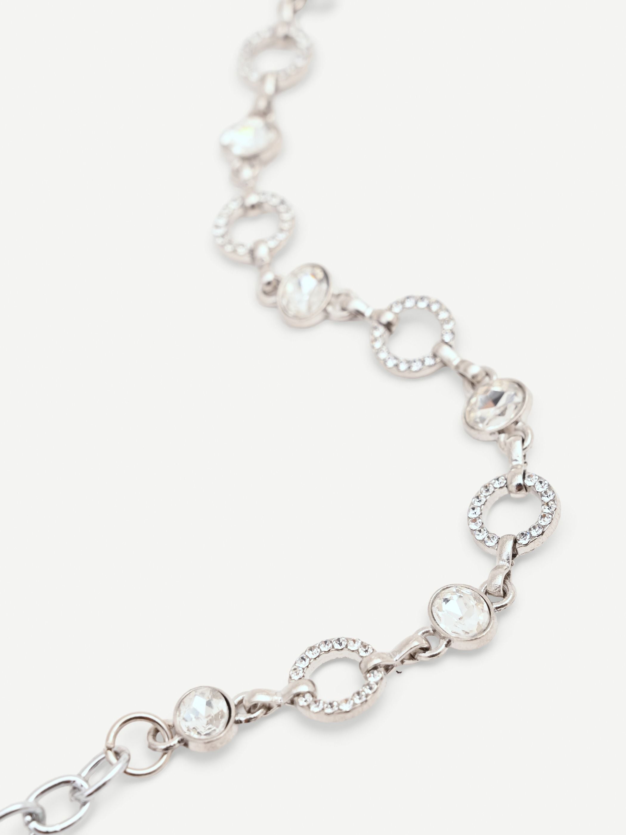 Cintura Gioiello Donna In Metallo Argentato – Design Rigido, Catena Regolabile 70-120 Cm, Larghezza 3 Cm