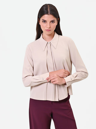 Georgette-Bluse in Taupe-Beige mit überlappenden Falten