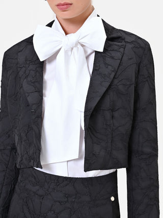 Giacca cropped nera in tessuto jacquard