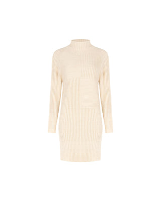 Cremefarbenes Strickkleid mit Rippenstruktur