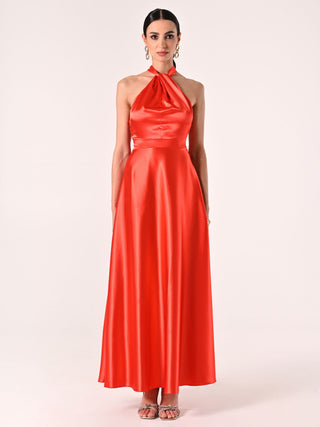 Robe longue orange en satin