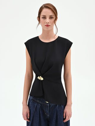 Fluid black blouse