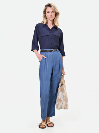 Blaue Lyocell-Hose mit Bundfalten