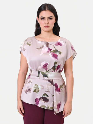 Blusa Curvy panna con stampa floreale e fondo asimmetrico