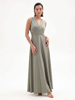 Robe longue drapée vert sauge