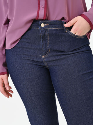 Blaue Curvy High-Waist Flare-Jeans