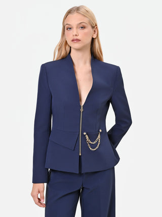 Strukturierte Jacke in Marineblau mit Kettendetail