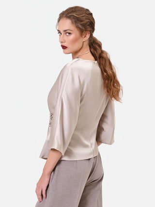 Beige-taupefarbene Wickelbluse
