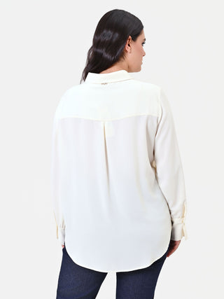 Camicia Curvy panna con colletto gioiello