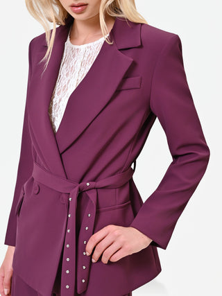 Bordeauxroter Blazer mit Gürtel und Perlen-Detail