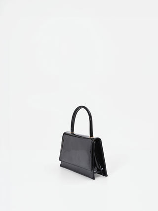 Bolso de mano negro efecto charol brillante