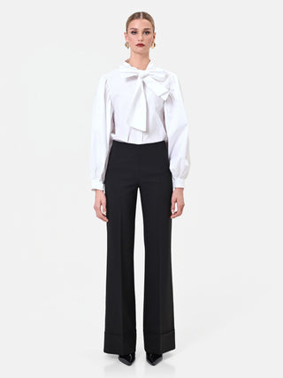 Pantalone nero a vita alta con maxi risvolto