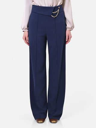 Pantalone a gamba larga blu navy con catenella dorata