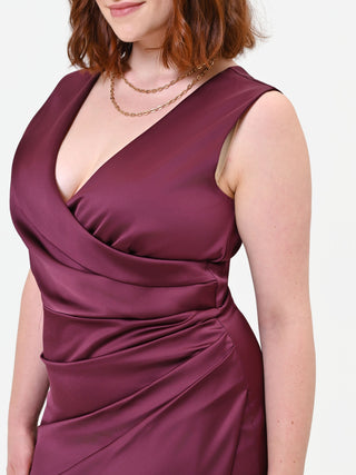 Boléro Curvy zippé en satin rouge bordeaux