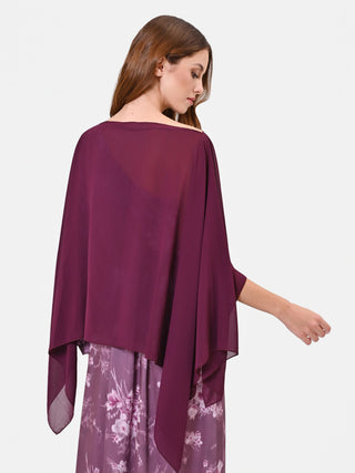 Bordeauxfarbener Überwurf im Cape-Stil