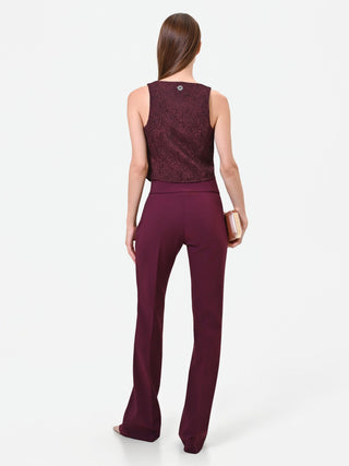 Pantalone svasato bordeaux rosso con piega centrale