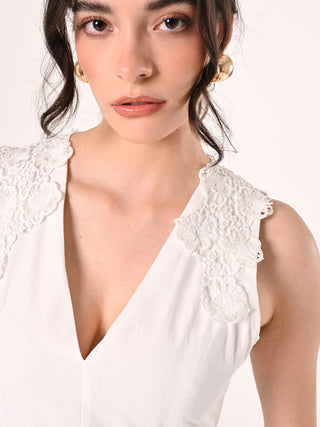 Abito Bianco con Inserti in Pizzo Macramé