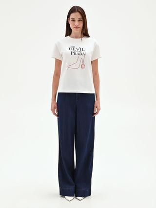 T-shirt bianca con stampa 'The Devil Wears Prada' in cotone