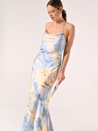 Robe longue avec bretelles bijoux