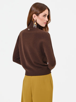 Pull à col roulé marron foncé à bords côtelés