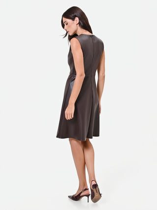 Robe évasée en similicuir brun foncé