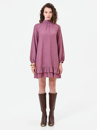 Kleid in Altrosa mit Prägeeffekt