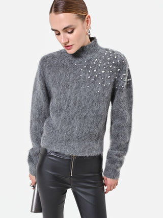 Grauer Mohair-Pullover mit Schmuck-Applikation