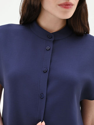 Blusa azul marino con cuello mao