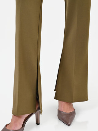Pantalone svasato verde militare con spacco al fondo