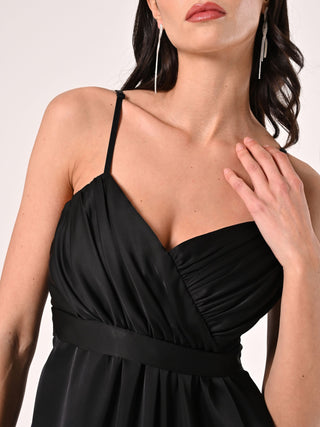 Robe noire coupe empire en satin