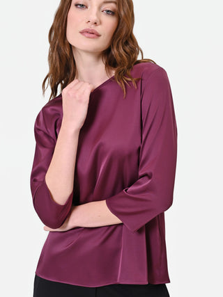 Blouse en satin rouge bordeaux