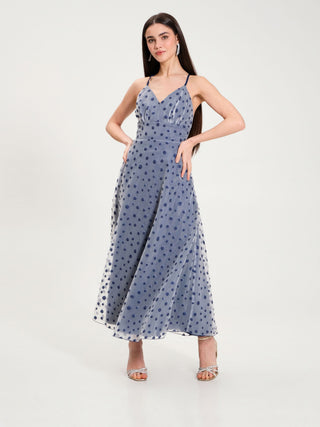 Robe à pois en organza bleue