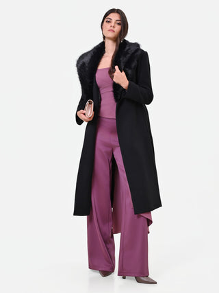 Cappotto midi nero con collo effetto pelliccia