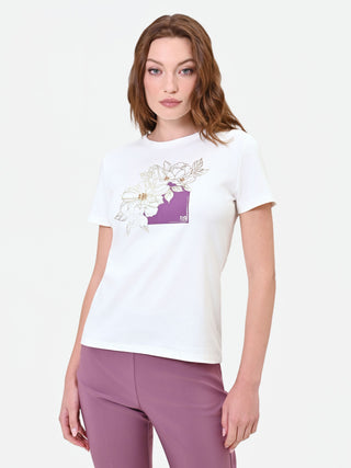 T-shirt panna con stampa artistica