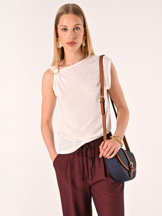 Linen T-shirt with Ring