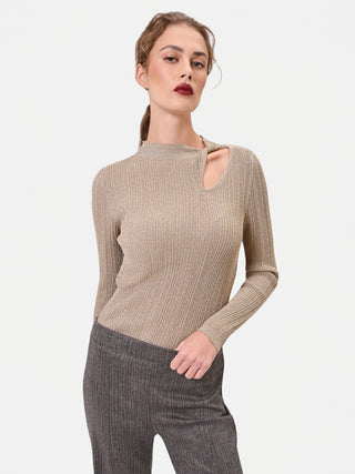 Maglia in viscosa oro a costine con cut-out