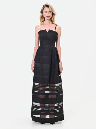Schwarzes Maxikleid mit transparenten Streifen