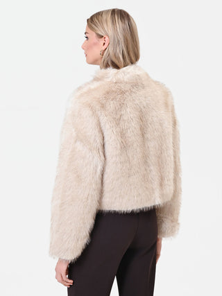 Kurze cremeweiße Jacke in Webpelz-Optik