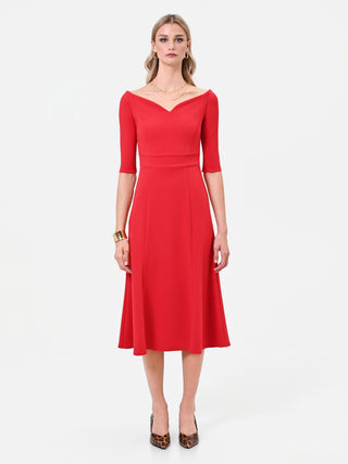 Rotes Midikleid mit Schulterausschnitt