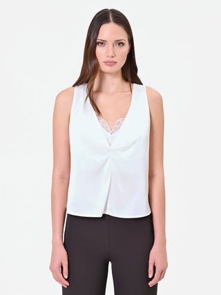 Cremefarbenes Satin-Top mit Spitze