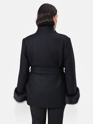 Cappotto Curvy nero con polsi effetto pelliccia