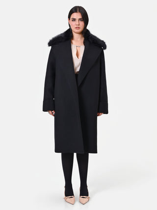 Cappotto Curvy  nero con inserto effetto pelliccia