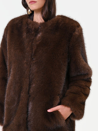 Cappotto girocollo effetto pelliccia marrone moro