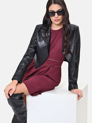 Veste cropped noire à larges revers
