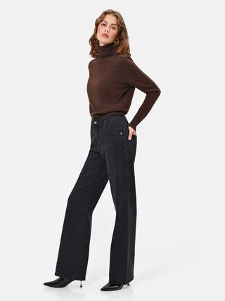 Jeans neri a gamba larga con strass
