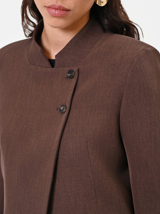 Giacca moro cropped con chiusura asimmetrica