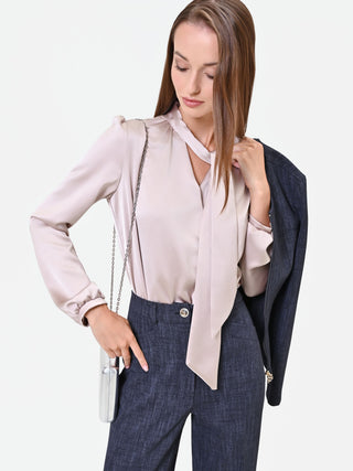Satinbluse in Taupe-Beige mit Schluppe