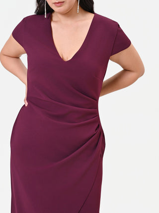Robe fourreau Curvy bordeaux à drapé latéral