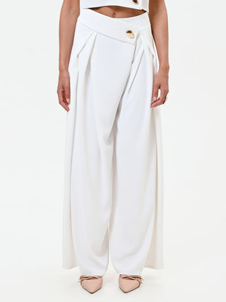 Pantalone palazzo bianco con bottone design